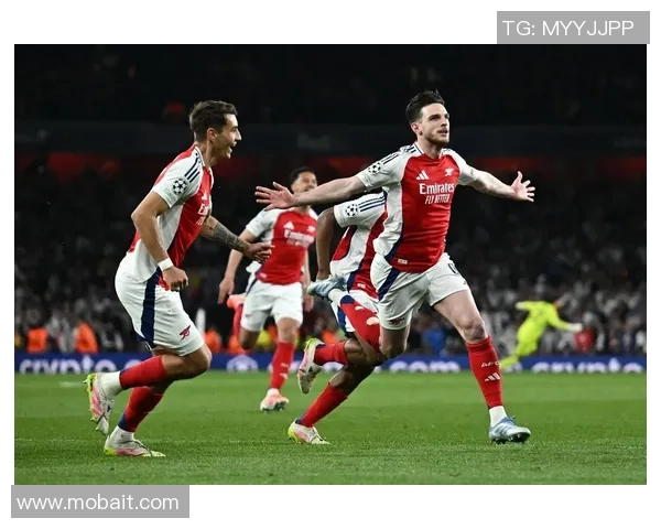 杰拉德在利物浦对曼城的经典对决中展现传奇风采与激情时刻